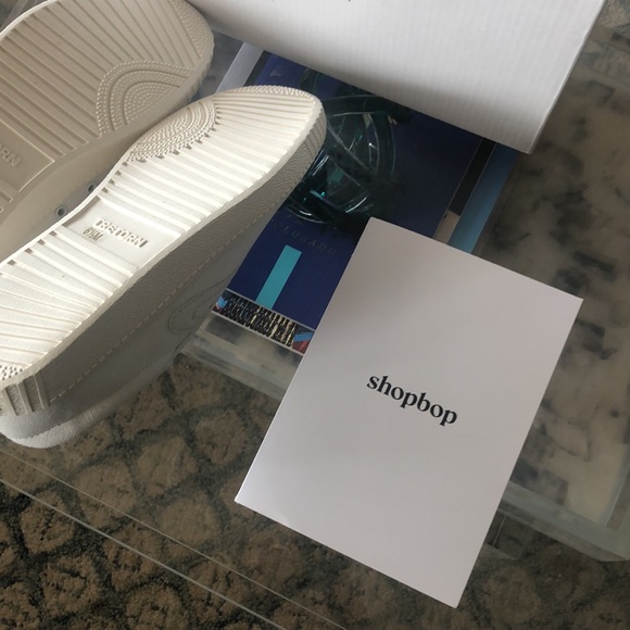 NWT White Trentorn sneakers - Picture 6 of 6